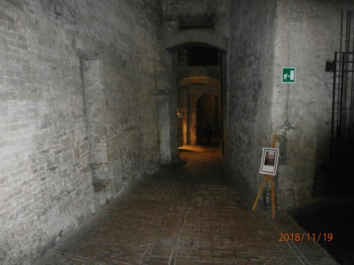 Charming Apartment Tilli With Parking Perugia Eksteriør billede