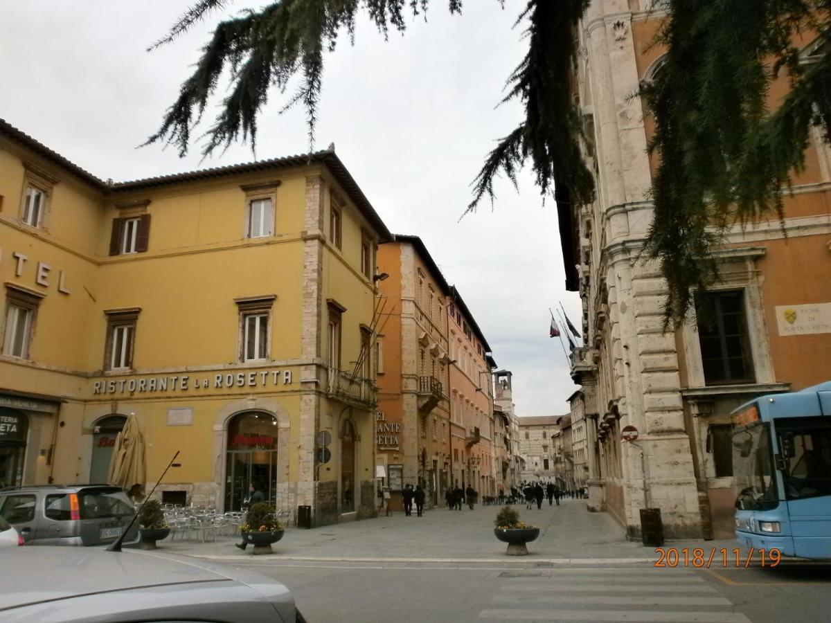 Charming Apartment Tilli With Parking Perugia Eksteriør billede